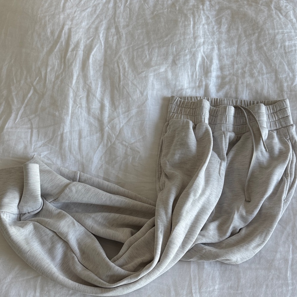 Varley Slim Cuff Pant 25” - Picture 5 of 6